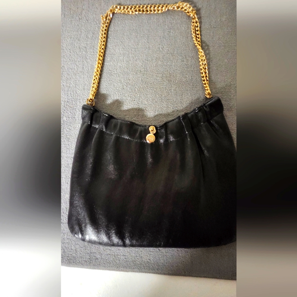 Elegant Vintage Andes  Black Leather Shoulder Bag with Gold Chain
